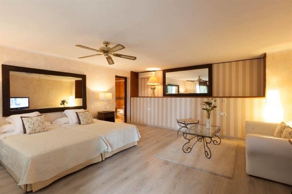 Hotel Rural Cas Pla (Adults Only) Sant Miquel De Balansat Exterior photo
